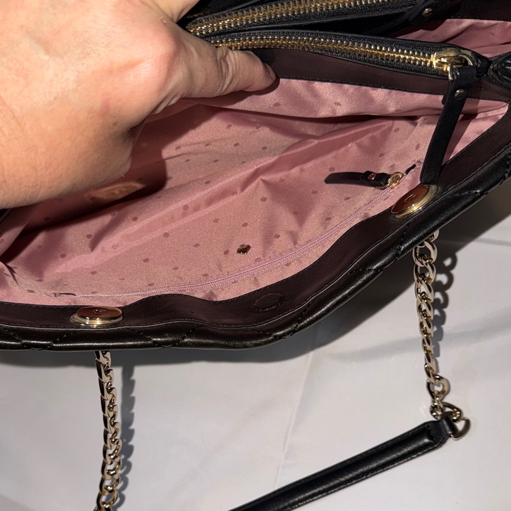 Kate Spade Quilted Black Shoulder Bag with Gold Chain - Picture 11 of 13